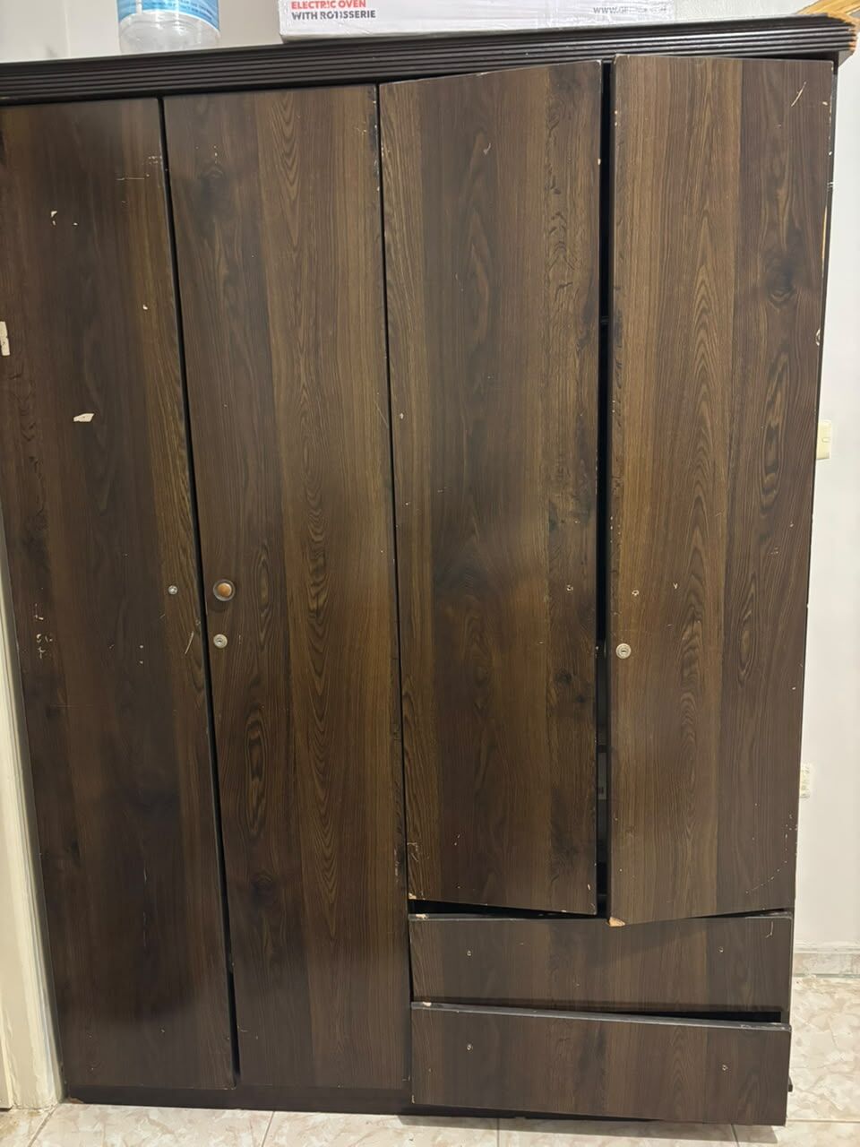 Household Items for Sale – Bedroom Set, Washing Machine, Sofa, Dining Table & Refrigerator