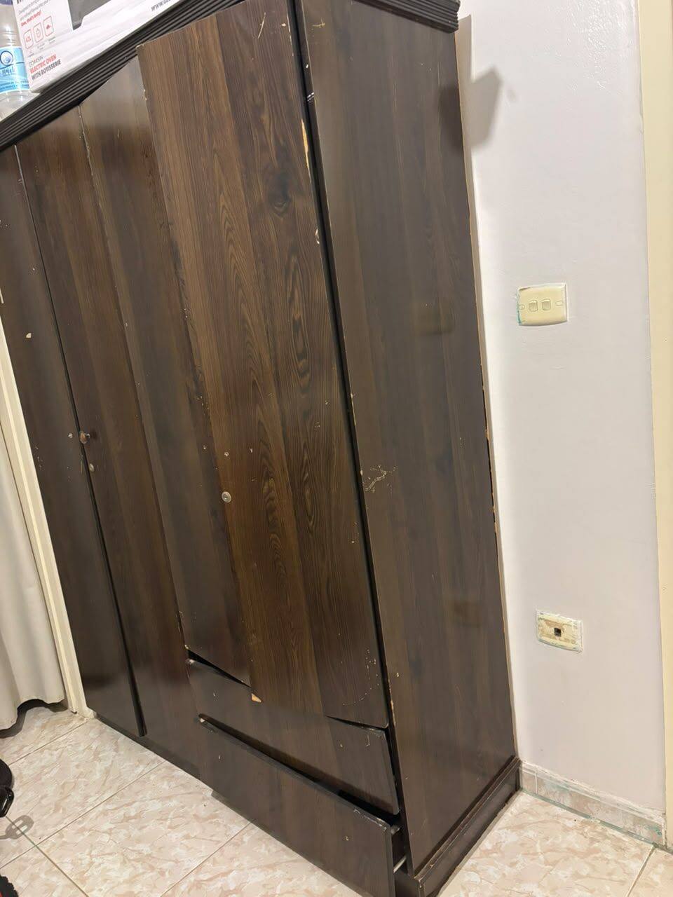 Household Items for Sale – Bedroom Set, Washing Machine, Sofa, Dining Table & Refrigerator