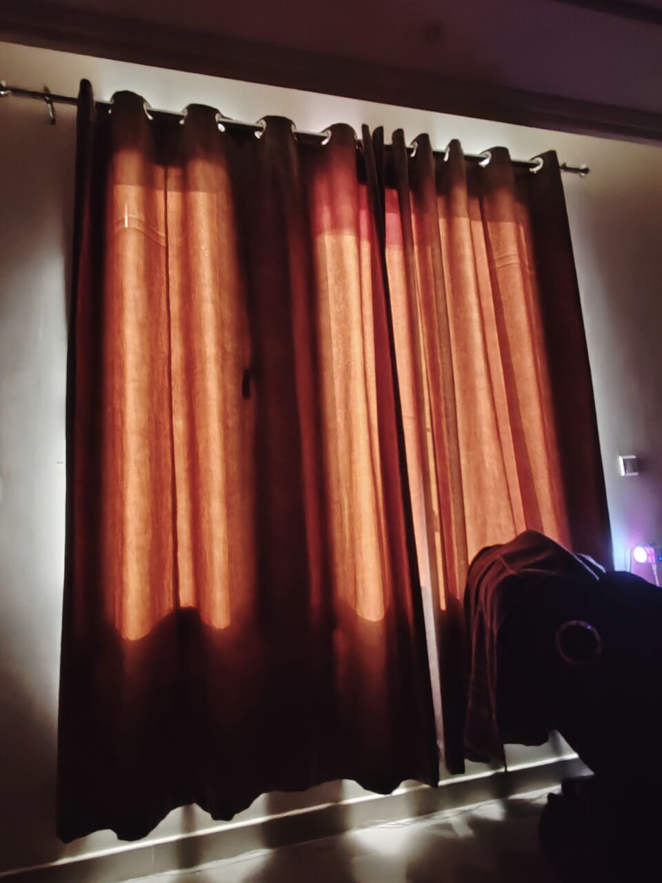 SAR 60 – Full-Size Brown Curtain for Sale