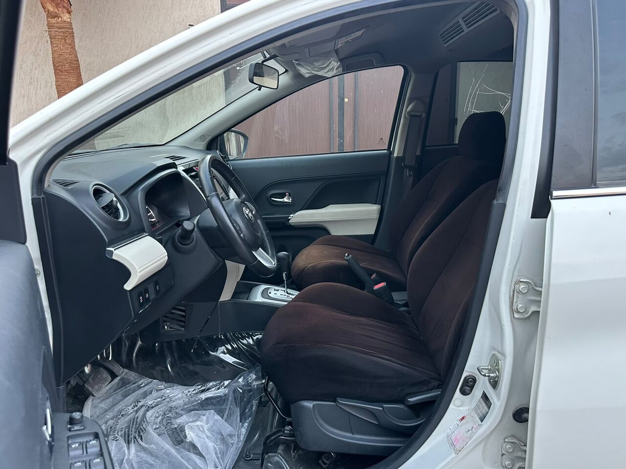 SAR 59,000 – Toyota Rush, 2023, Automatic, 113,000 KM | Original Paint | Family Used 7-Seater