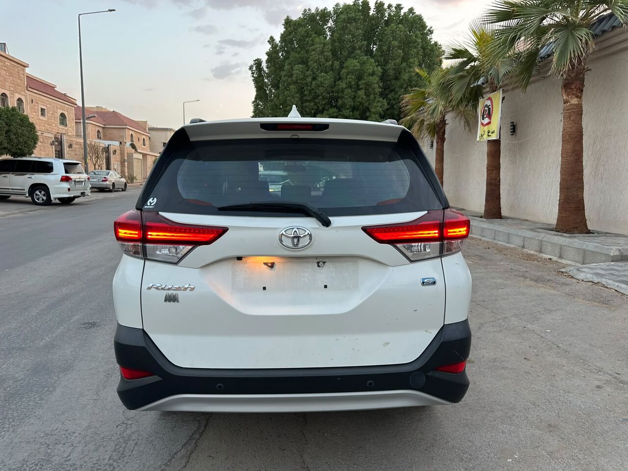 SAR 59,000 – Toyota Rush, 2023, Automatic, 113,000 KM | Original Paint | Family Used 7-Seater
