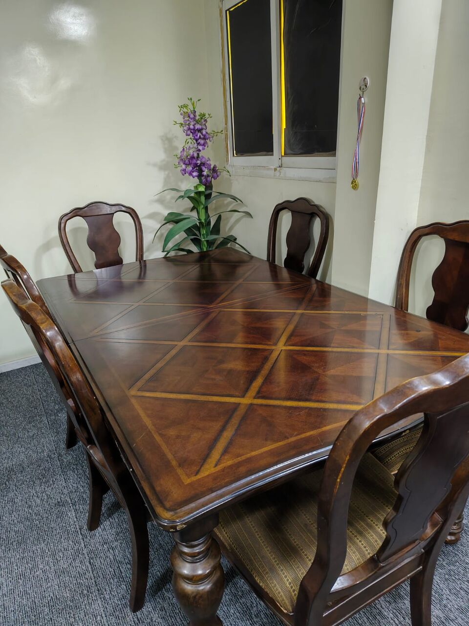 SAR 400– Dining Table for Sale