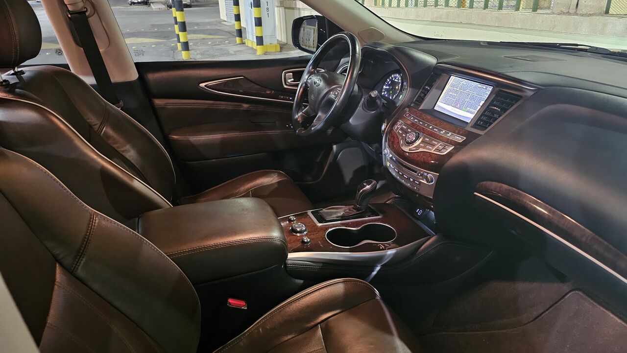 SAR 69,000 – Infiniti QX60, 2019, Automatic, 200,000 KM | Super Clean | 7 Passengers